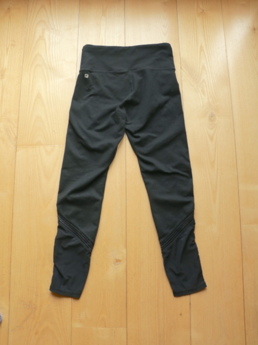 Fabletics Legging Bundle (2) - Picture 4 of 11